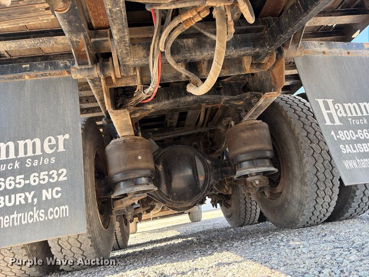 image for item FN5781 2012 Freightliner Business Class M2 106 rollback truck
