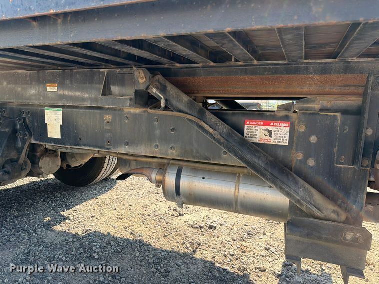 image for item FN5781 2012 Freightliner Business Class M2 106 rollback truck