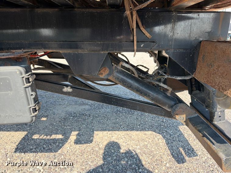 image for item FN5781 2012 Freightliner Business Class M2 106 rollback truck