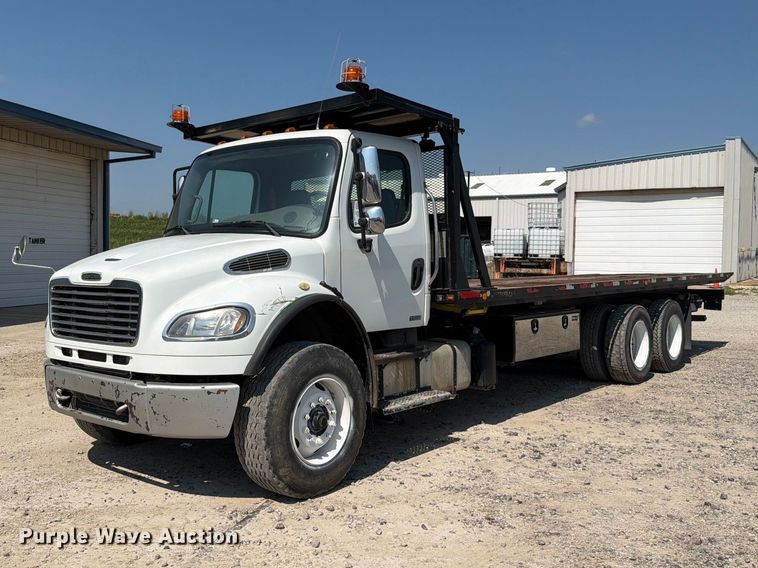 2012 Freightliner Business Class M2 106 rollback truck