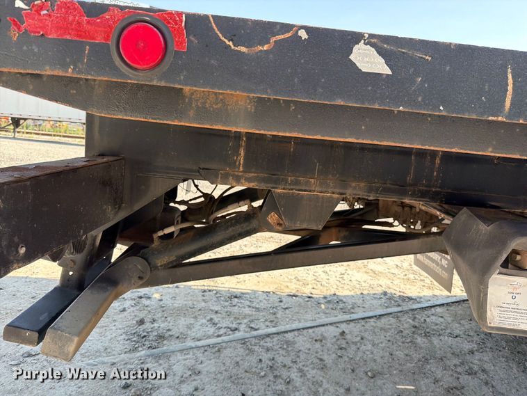 image for item FN5785 2012 Freightliner Business Class M2 106 rollback truck