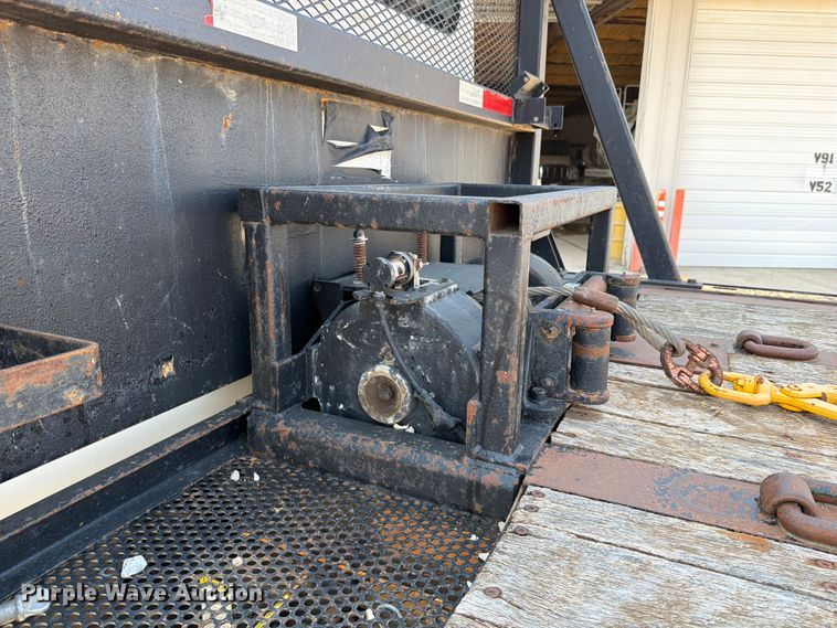 image for item FN5785 2012 Freightliner Business Class M2 106 rollback truck