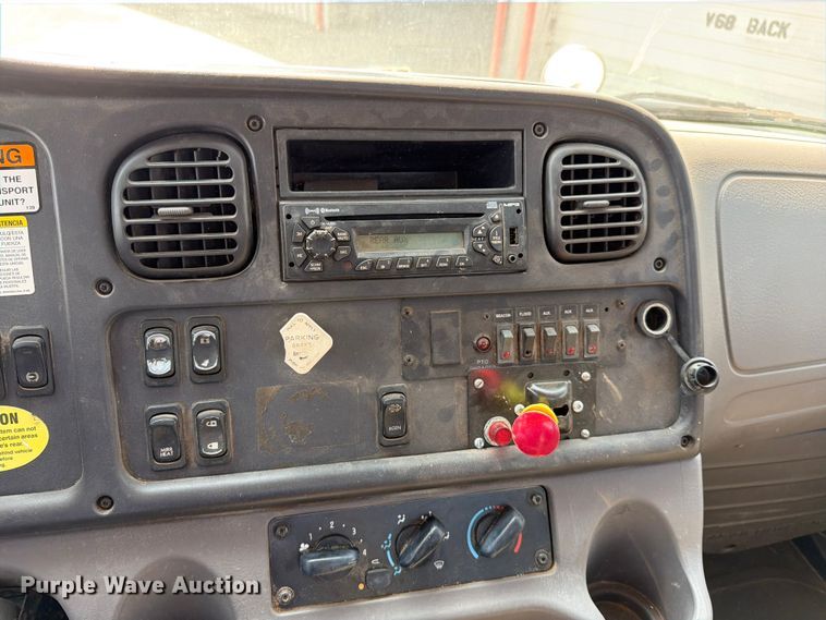 image for item FN5785 2012 Freightliner Business Class M2 106 rollback truck