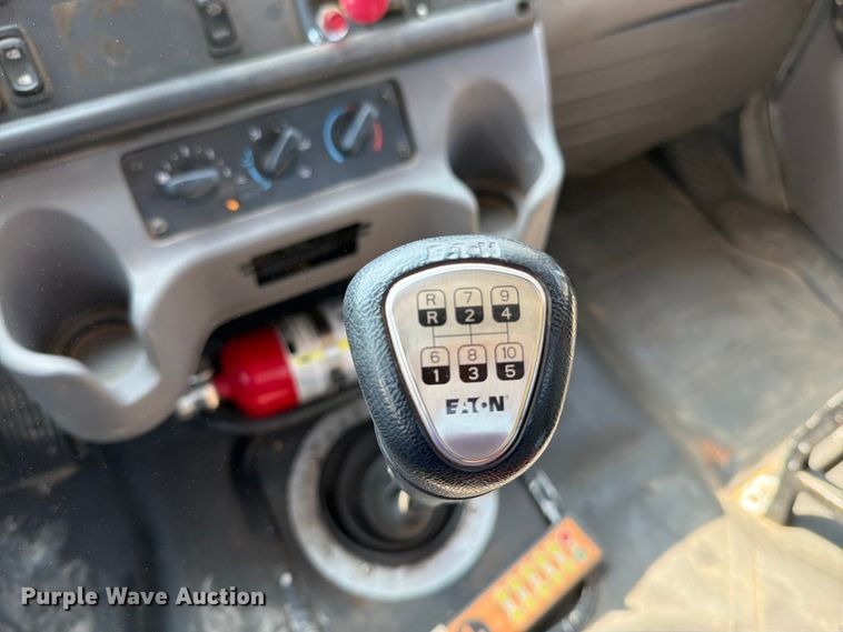 image for item FN5785 2012 Freightliner Business Class M2 106 rollback truck