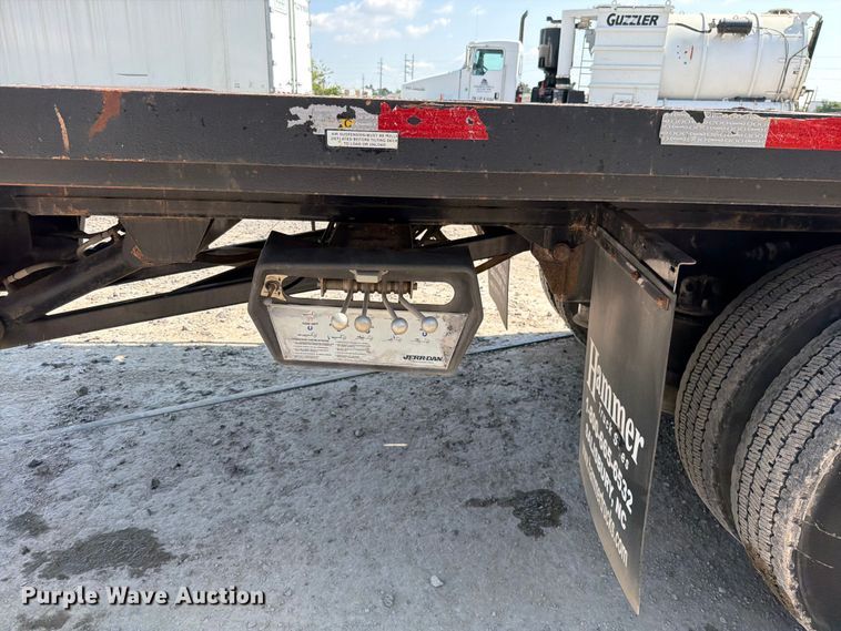 image for item FN5785 2012 Freightliner Business Class M2 106 rollback truck