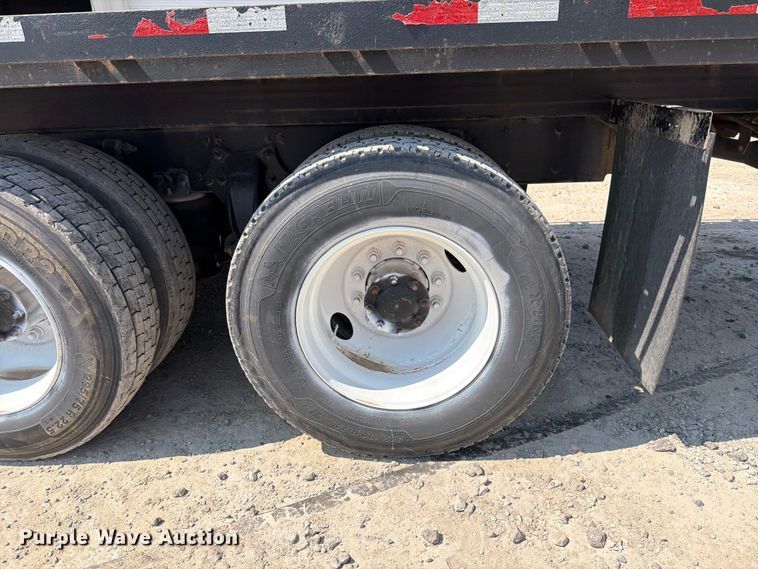 image for item FN5785 2012 Freightliner Business Class M2 106 rollback truck