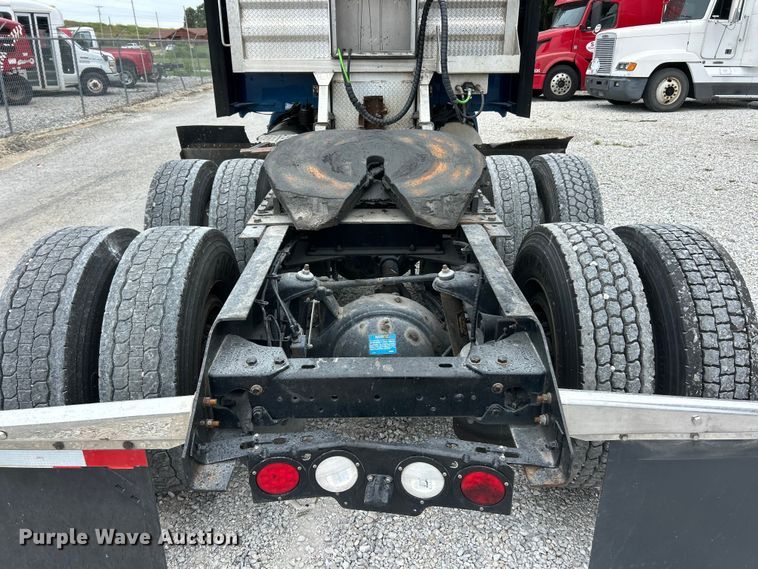 image for item FT6111 2019 Kenworth T680 semi truck