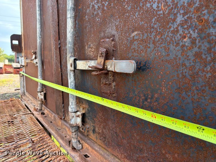 image for item FU1018 1981 Fruehauf FB-X-F-45LS dry van trailer