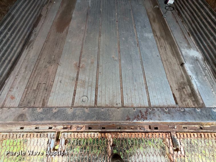 image for item FU1018 1981 Fruehauf FB-X-F-45LS dry van trailer
