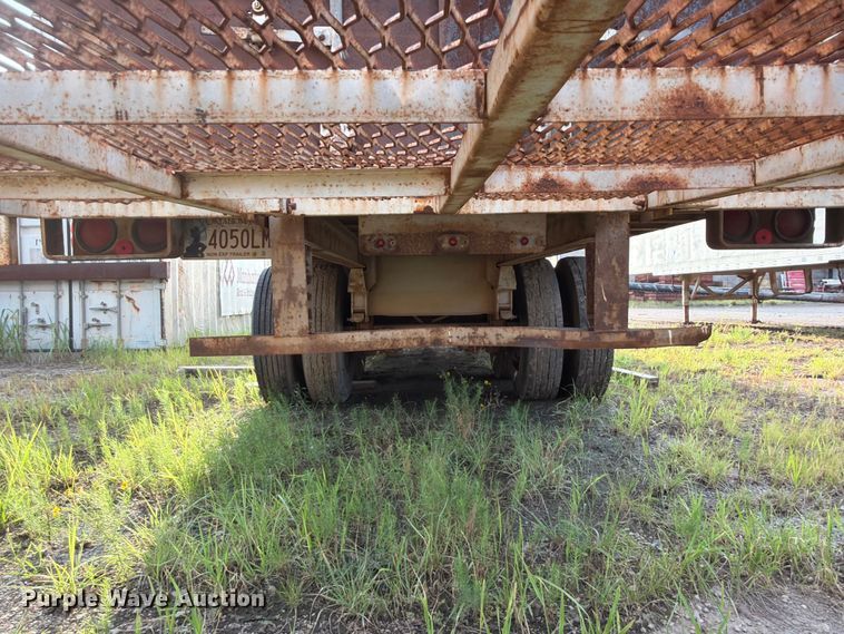 image for item FU1018 1981 Fruehauf FB-X-F-45LS dry van trailer