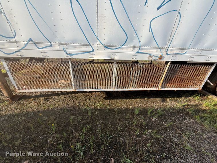 image for item FU1018 1981 Fruehauf FB-X-F-45LS dry van trailer