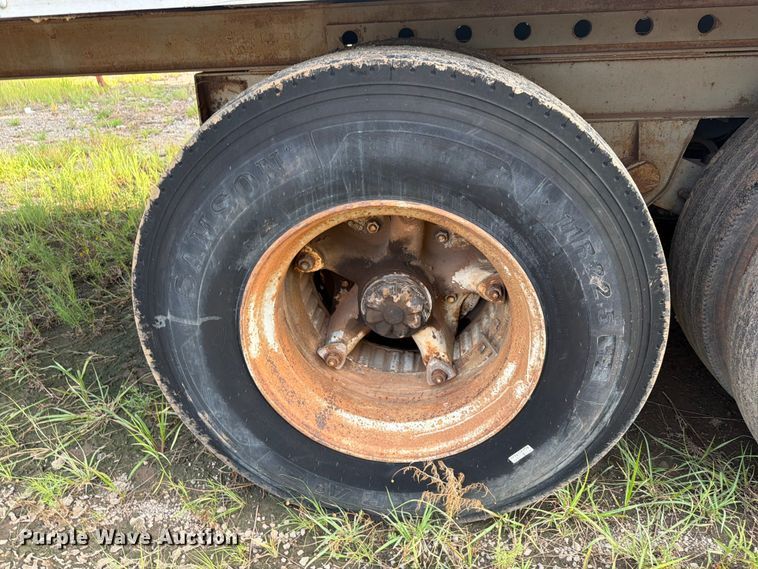 image for item FU1018 1981 Fruehauf FB-X-F-45LS dry van trailer