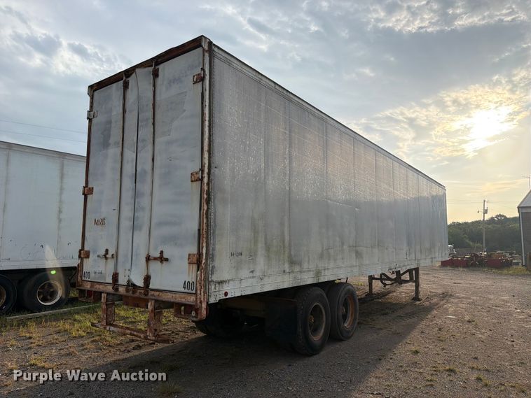 image for item FU1020 1980 Fruehauf dry van trailer