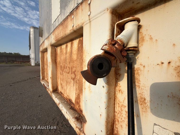 image for item FU1020 1980 Fruehauf dry van trailer
