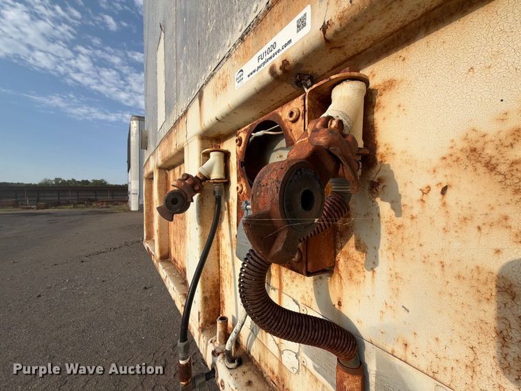 image for item FU1020 1980 Fruehauf dry van trailer