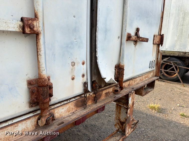 image for item FU1020 1980 Fruehauf dry van trailer