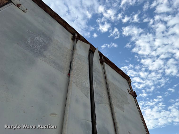 image for item FU1020 1980 Fruehauf dry van trailer