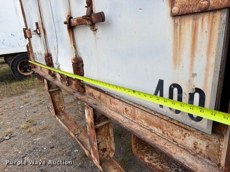 image for item FU1020 1980 Fruehauf dry van trailer