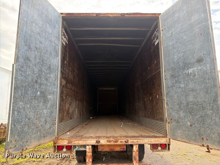 image for item FU1020 1980 Fruehauf dry van trailer