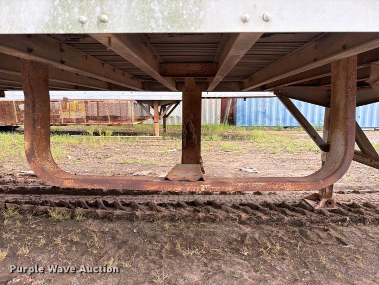 image for item FU1020 1980 Fruehauf dry van trailer