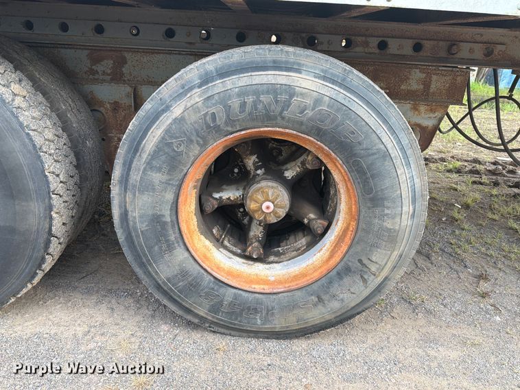 image for item FU1020 1980 Fruehauf dry van trailer