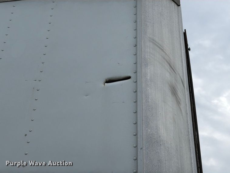 image for item FU1021 1986 Utility VS2R dry van trailer