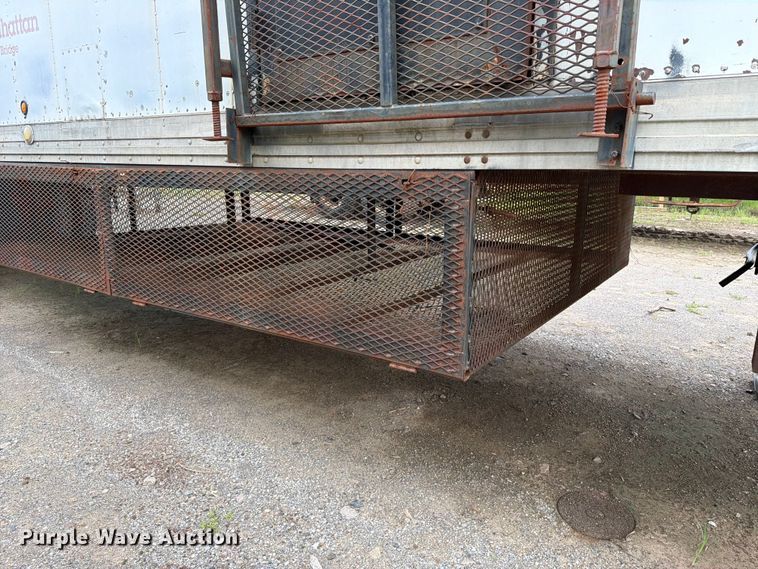 image for item FU1021 1986 Utility VS2R dry van trailer