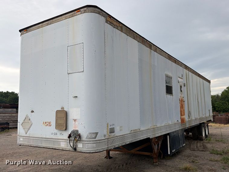 1993 Great Dane 7911TJ dry van office trailer
