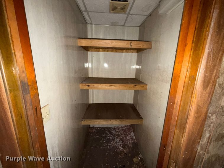image for item FU1023 1993 Great Dane 7911TJ dry van office trailer