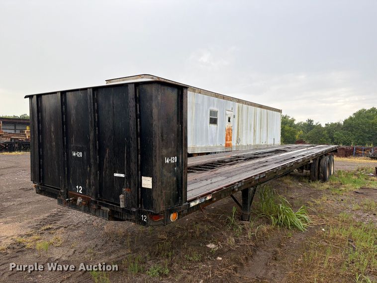 1989 Utility Trailer Manufacturer FS2CH5 flatbed trailer
