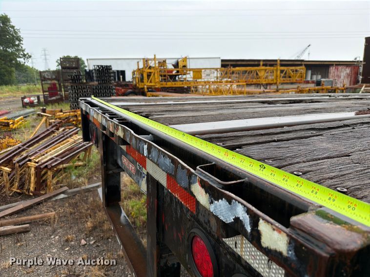 image for item FU1024 1989 Utility Trailer Manufacturer FS2CH5 flatbed trailer