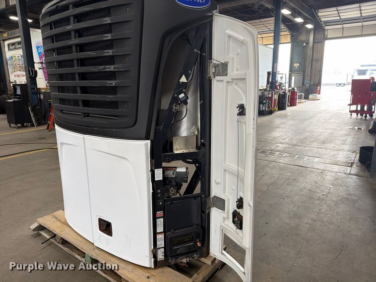 image for item FU4581 2012 Carrier X2 2100A refrigerator unit