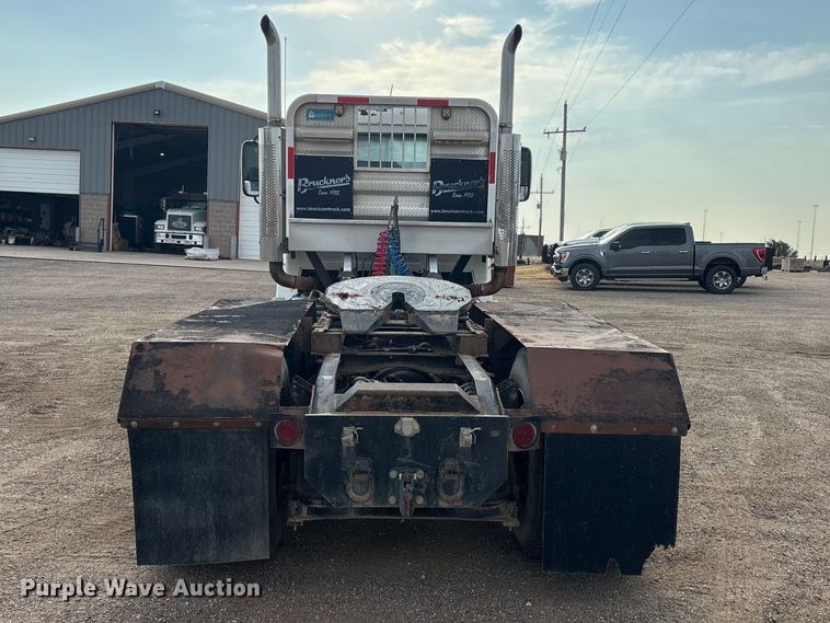 image for item JM9421 2007 Mack CHN semi truck