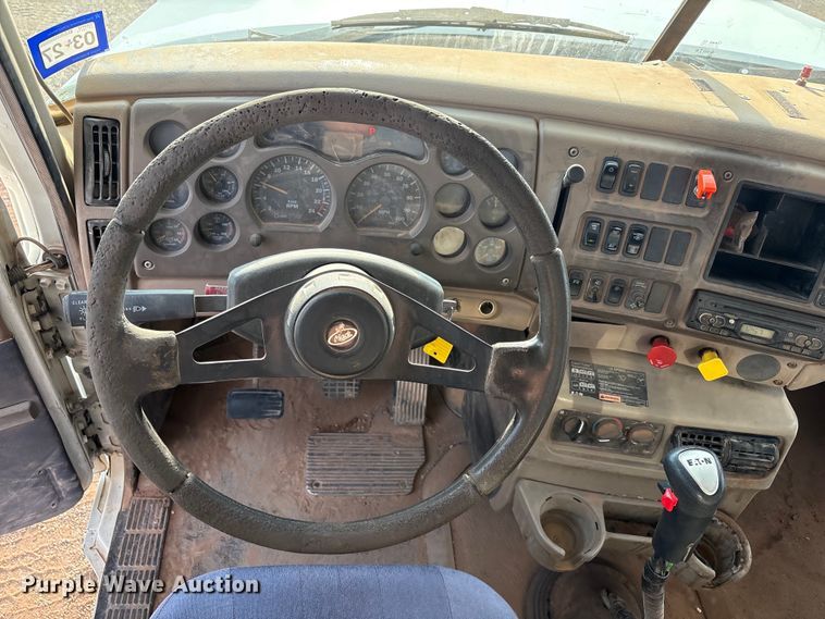 image for item JM9421 2007 Mack CHN semi truck