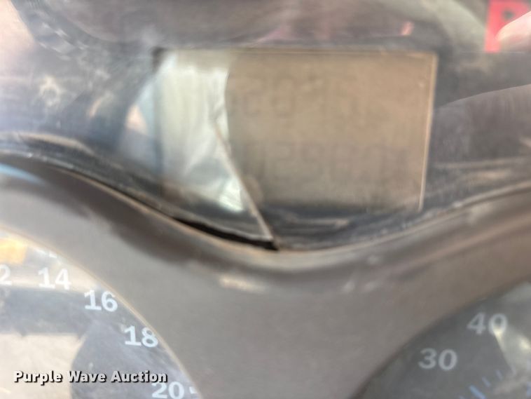 image for item JM9421 2007 Mack CHN semi truck