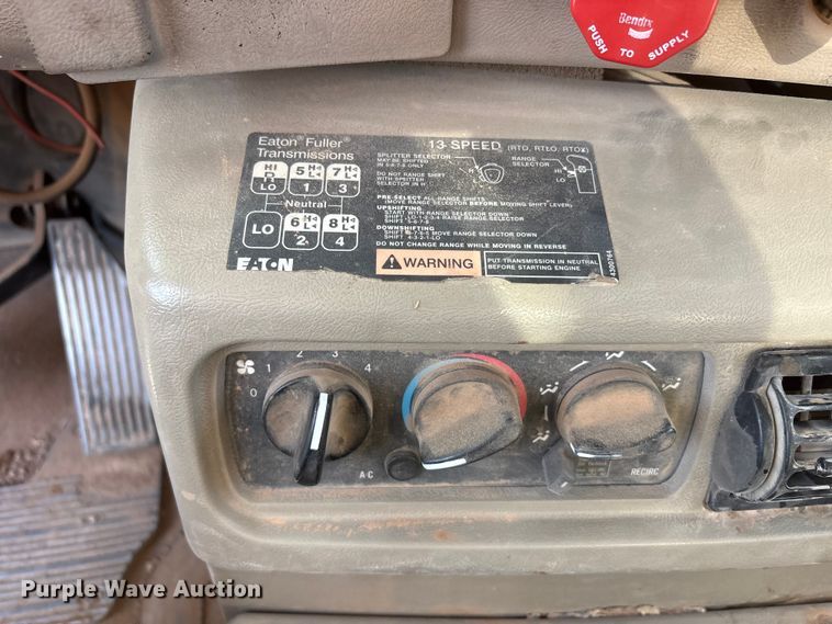 image for item JM9421 2007 Mack CHN semi truck