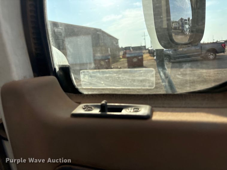 image for item JM9421 2007 Mack CHN semi truck
