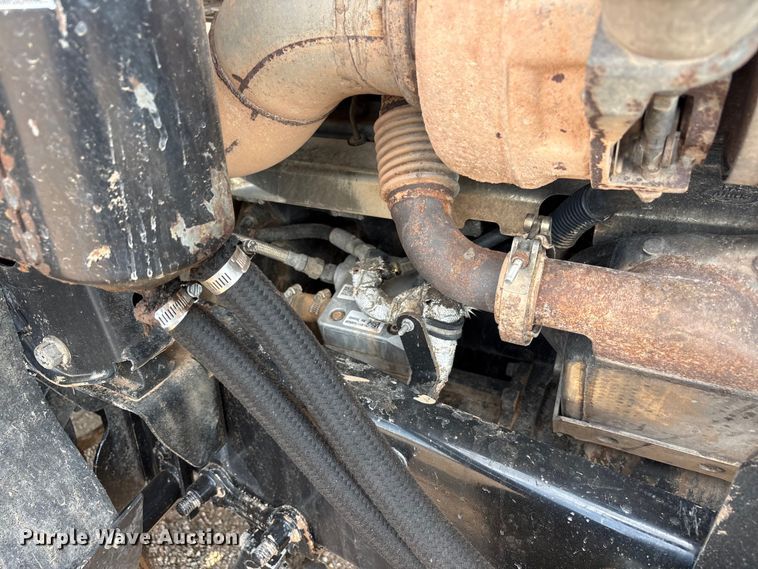 image for item JM9421 2007 Mack CHN semi truck