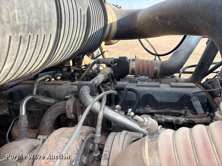 image for item JM9421 2007 Mack CHN semi truck