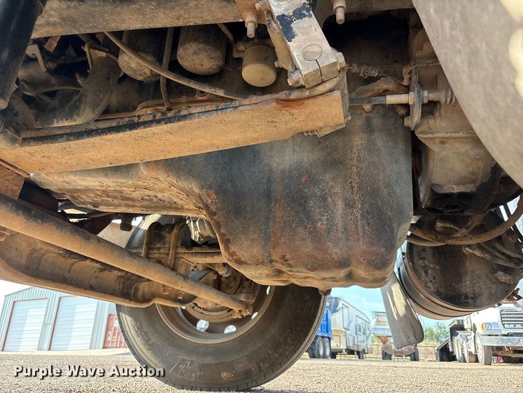 image for item JM9421 2007 Mack CHN semi truck