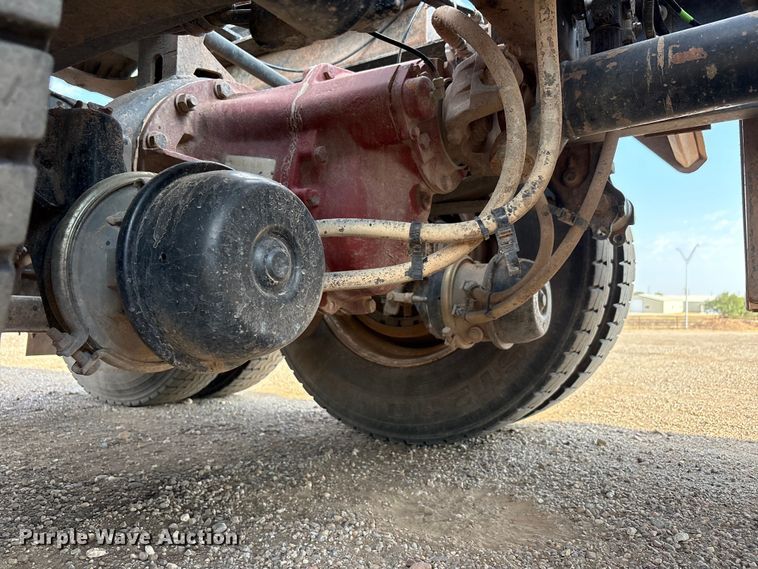 image for item JM9421 2007 Mack CHN semi truck