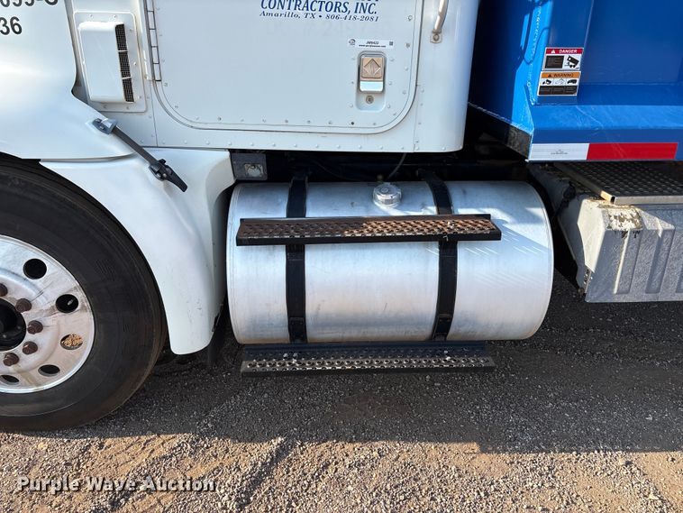 image for item JM9422 1999 International 9100 dump truck