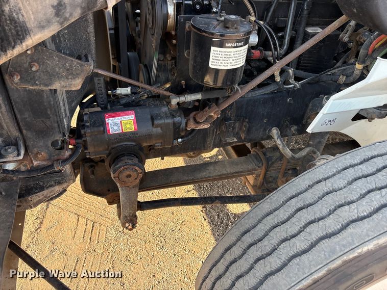 image for item JM9422 1999 International 9100 dump truck