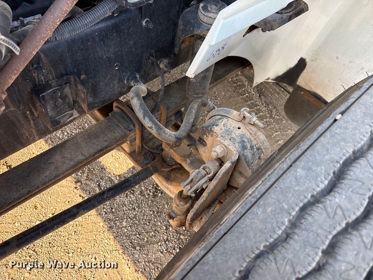 image for item JM9422 1999 International 9100 dump truck