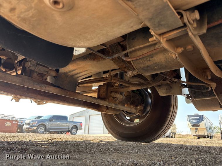 image for item JM9422 1999 International 9100 dump truck