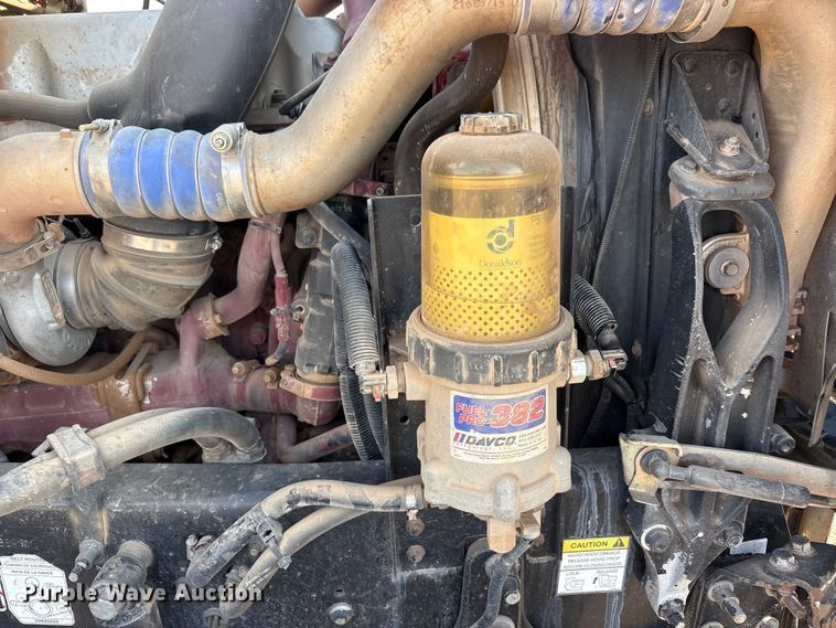 image for item JM9423 2013 Mack CHU semi truck