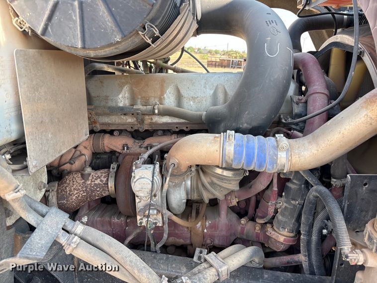 image for item JM9423 2013 Mack CHU semi truck