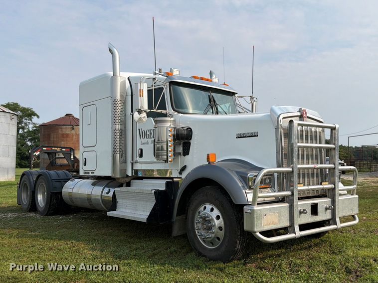 image for item OE9663 2012 Kenworth W900 semi truck