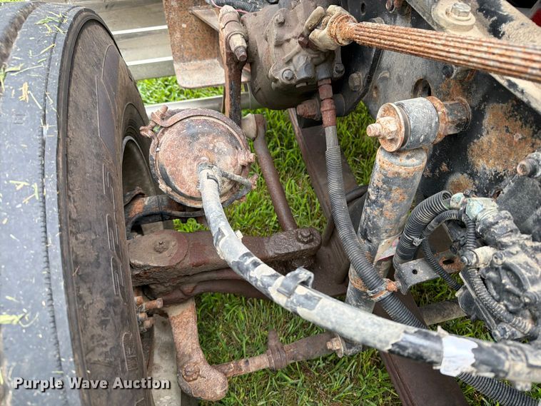 image for item OE9663 2012 Kenworth W900 semi truck