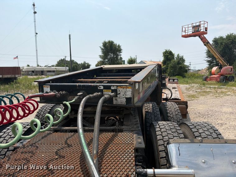 image for item OE9675 2010 Etnyre PRTN55ETD3-R4A lowboy equipment trailer